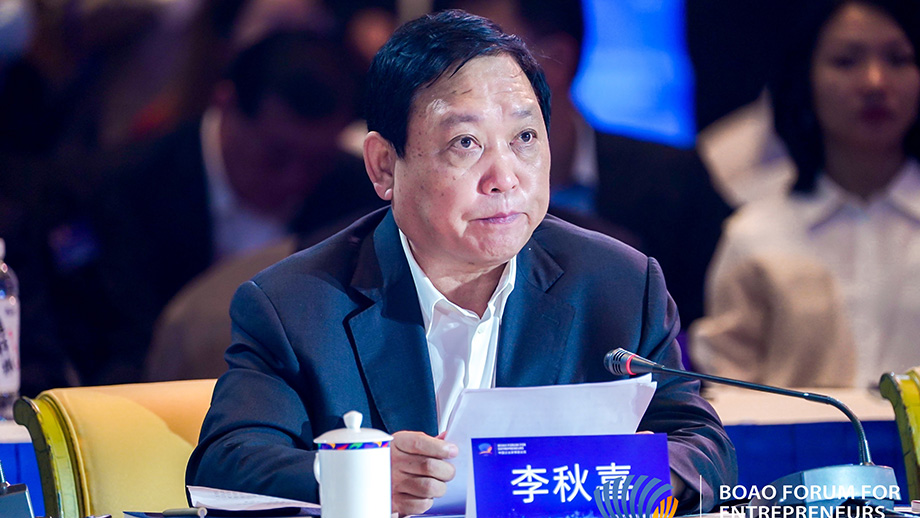 汾酒李秋喜：強(qiáng)起來(lái)，是每一個(gè)中國(guó)企業(yè)的責(zé)任和使命