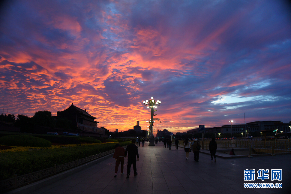 美哉，天安門！