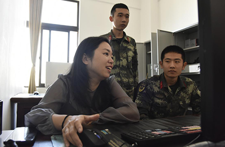 軍嫂鄭如:雖苦不怕，是我對愛的承諾