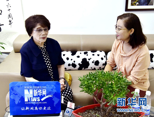電波永不消逝，隨著時(shí)代發(fā)展傳播可能會(huì)有多種形式，年輕播音員要不忘初心，在如今優(yōu)越條件下更應(yīng)砥礪自己。