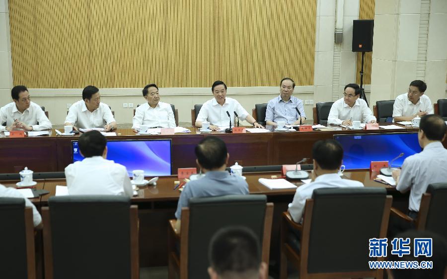 8月31日，中宣部在北京召開(kāi)創(chuàng)新新聞傳播工作交流會(huì)，中共中央政治局委員、中央書記處書記、中宣部部長(zhǎng)劉奇葆出席會(huì)議并講話。新華社記者蘭紅光攝