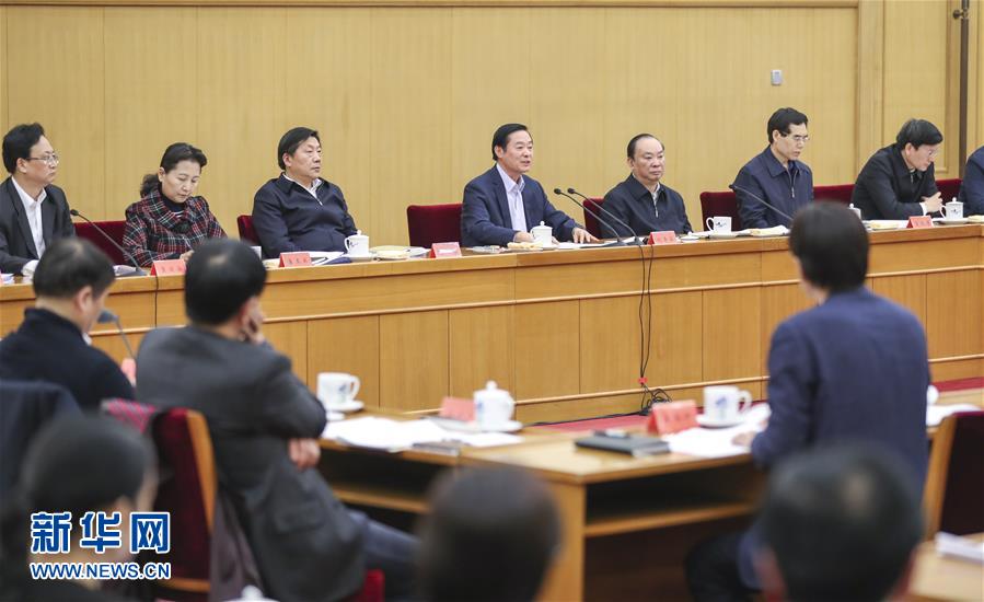 3月17日，中共中央政治局委員、中央書記處書記、中宣部部長(zhǎng)劉奇葆在北京出席中華優(yōu)秀傳統(tǒng)文化傳承發(fā)展工作座談會(huì)。 新華社記者丁林?jǐn)z