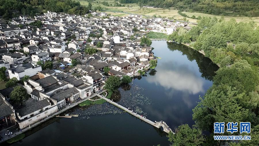 （新華全媒頭條·搶救古民居·圖文互動）（1）當(dāng)古民居遇上城鎮(zhèn)化，如何留住鄉(xiāng)愁？