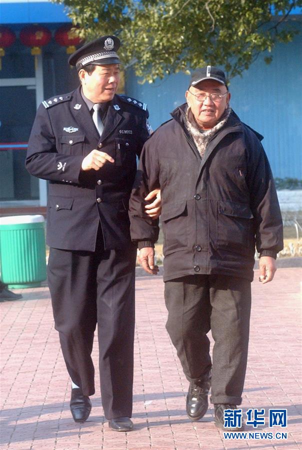 （改革先鋒風(fēng)采&middot;圖文互動）（3）邱娥國：串百家門，認百家人，知百家情，辦百家事 