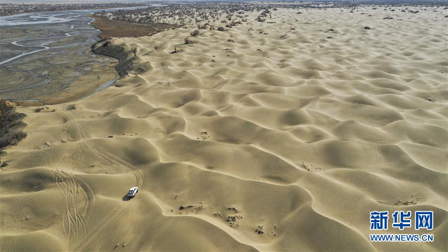 （新華全媒頭條&middot;圖文互動(dòng)）（1）一步千年，&ldquo;最后的沙漠部落&rdquo;遷入新家園