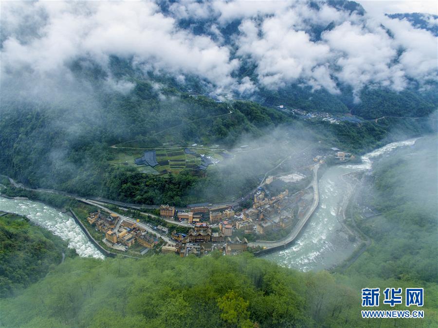 （直過民族脫貧攻堅(jiān)·圖文互動(dòng)）（4）滿目青山變成“綠色銀行”——我國獨(dú)龍族人民走出綠色脫貧之路