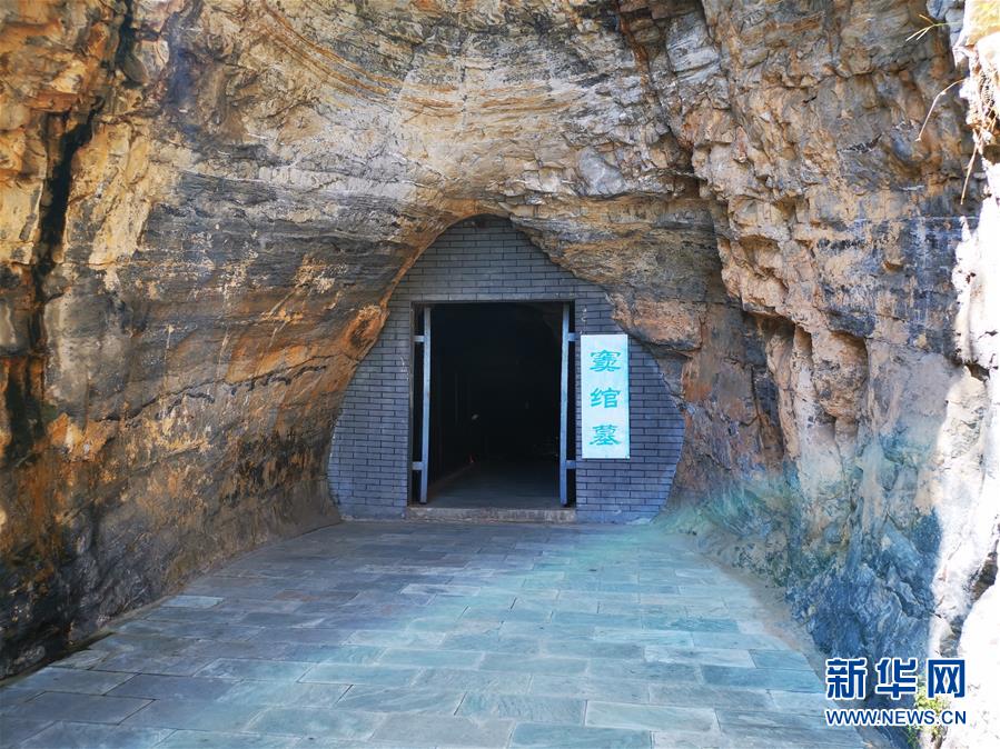 （新華調(diào)查&middot;新中國考古重大發(fā)現(xiàn)&middot;圖文互動(dòng)）（2）滿城漢墓：點(diǎn)一盞長信宮燈，看不盡金縷玉衣