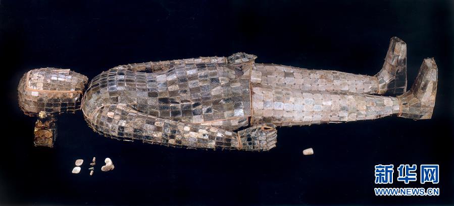 （新華調(diào)查&middot;新中國考古重大發(fā)現(xiàn)&middot;圖文互動(dòng)）（6）滿城漢墓：點(diǎn)一盞長信宮燈，看不盡金縷玉衣