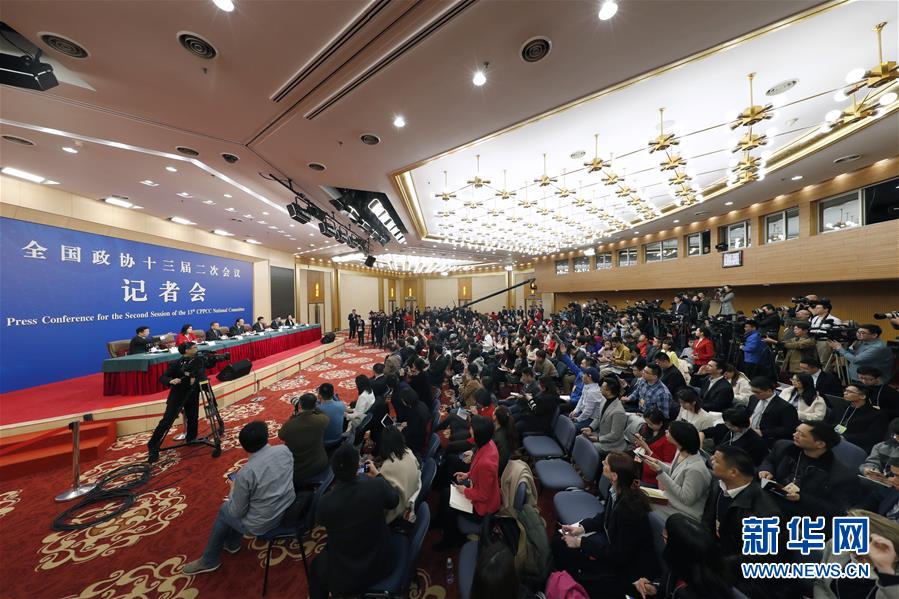 （兩會）（4）政協(xié)委員談優(yōu)化營商環(huán)境、促進民營經(jīng)濟高質(zhì)量發(fā)展