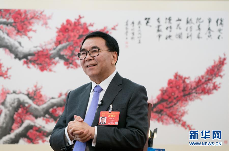 （兩會·圖文互動）（1）全國人大代表、中科院院長白春禮：打破關(guān)鍵核心技術(shù)“瓶頸”