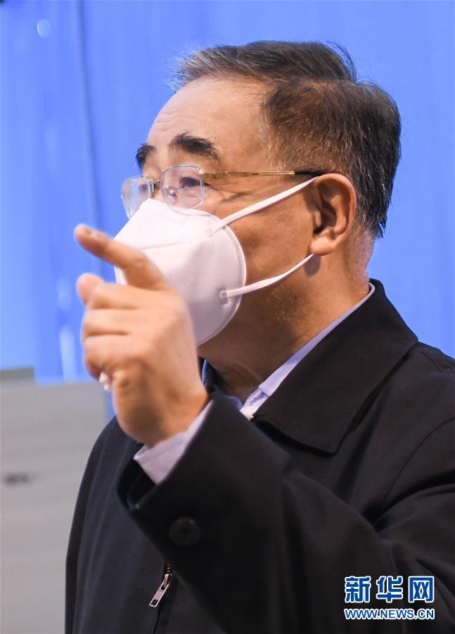 （聚焦疫情防控·圖文互動）（4）“治療輕癥患者中西醫(yī)結合很有效，不鼓勵人人吃藥來預防”——專訪中國工程院院士、天津中醫(yī)藥大學校長張伯禮