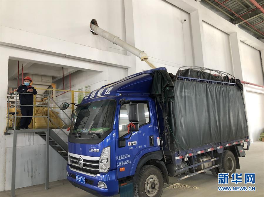 （圖文互動）（5）抓好防疫保暢，還管司機吃飯——廣西欽州保稅港區(qū)服務企業(yè)復工見聞