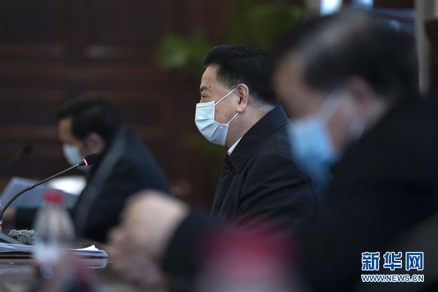 （聚焦疫情防控·圖文互動）（4）急防控所急，沖鋒勇向前——華中科技大學(xué)以科研攻關(guān)推動疫情防控救治觀察