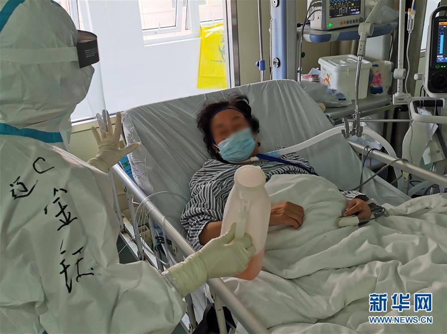 （一線抗疫群英譜·圖文互動(dòng)）（5）生命之光，溫暖“無面之交”——記抗疫一線重癥監(jiān)護(hù)室90后護(hù)士金鈺 