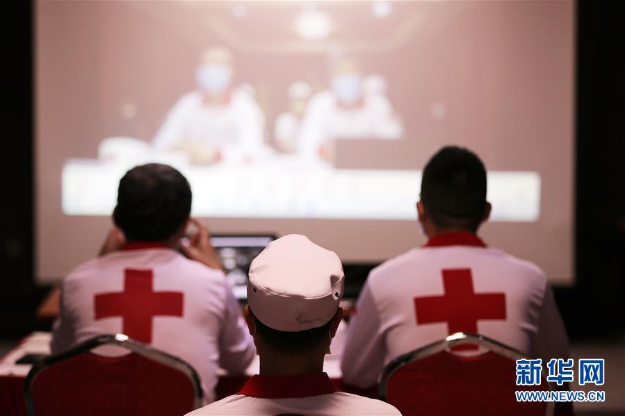 （國(guó)際疫情&middot;圖文互動(dòng)）（1）通訊：經(jīng)驗(yàn)豐富裝備精良 中國(guó)專(zhuān)家組在伊拉克助力抗疫