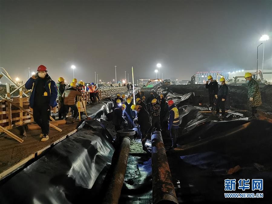 （一線抗疫群英譜·圖文互動）（3）羅文浩：“女兒，你的名字里有溫暖，有榮光！”