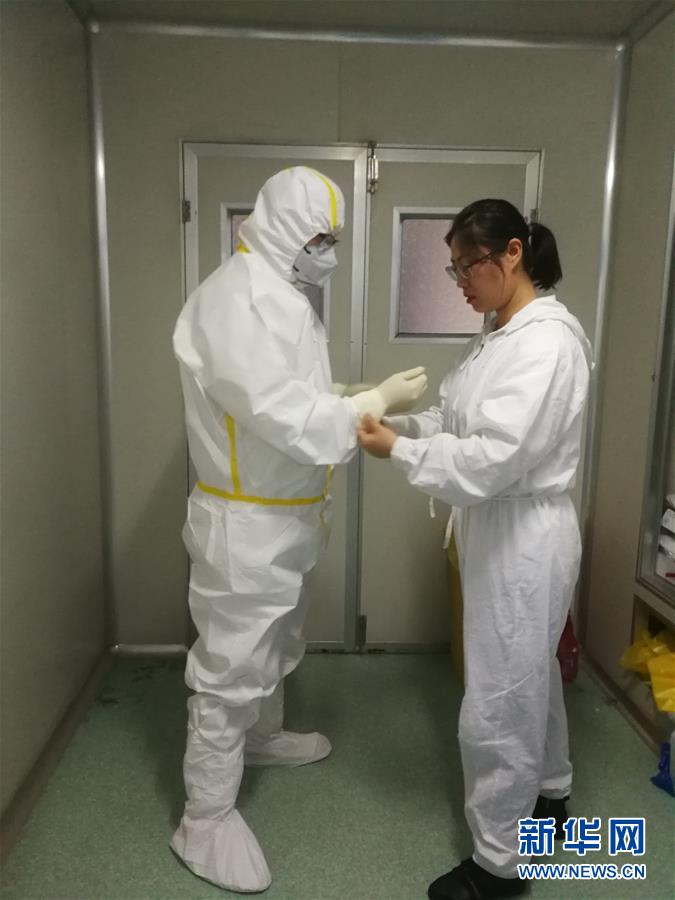 （一線抗疫群英譜&middot;圖文互動(dòng)）（4）山西檢測(cè)員伉儷：疫情不退，決不放松