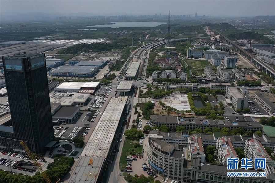 （在習(xí)近平新時代中國特色社會主義思想指引下——新時代新作為新篇章·習(xí)近平總書記關(guān)切事·圖文互動）（3）新機(jī)遇、新引擎——重大工程重大項目建設(shè)新動向觀察