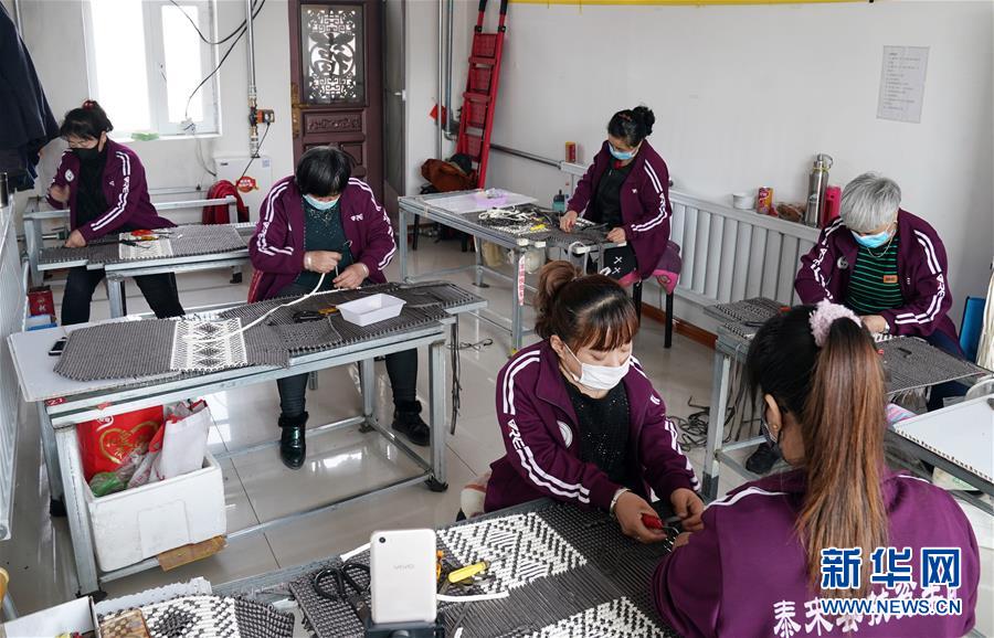（在習(xí)近平新時(shí)代中國特色社會(huì)主義思想指引下——新時(shí)代新作為新篇章·習(xí)近平總書記關(guān)切事·圖文互動(dòng)）（2）助你飛翔，擁抱陽光——助力殘疾人脫貧攻堅(jiān)故事