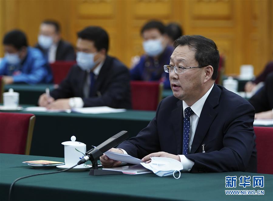 （新華全媒頭條·圖文互動(dòng)）（9）從人民中汲取磅礴力量——習(xí)近平總書記同出席2020年全國兩會(huì)人大代表、政協(xié)委員共商國是紀(jì)實(shí)