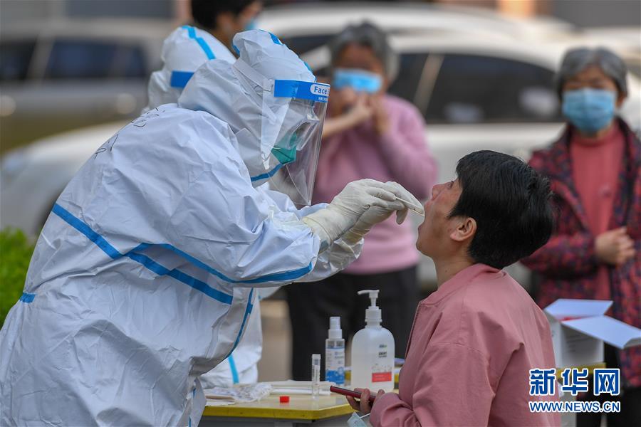 （新華全媒頭條·兩會精神看落實·圖文互動）（5）整體謀劃、系統(tǒng)升級、全面提升——落實全國兩會精神織牢織密公共衛(wèi)生防護網(wǎng)
