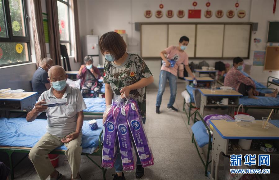 （在習(xí)近平新時(shí)代中國(guó)特色社會(huì)主義思想指引下——新時(shí)代新作為新篇章·習(xí)近平總書記關(guān)切事·圖文互動(dòng)）（6）戰(zhàn)疫魔,斗洪魔——湖北全力應(yīng)對(duì)防疫、防汛疊加“雙考”