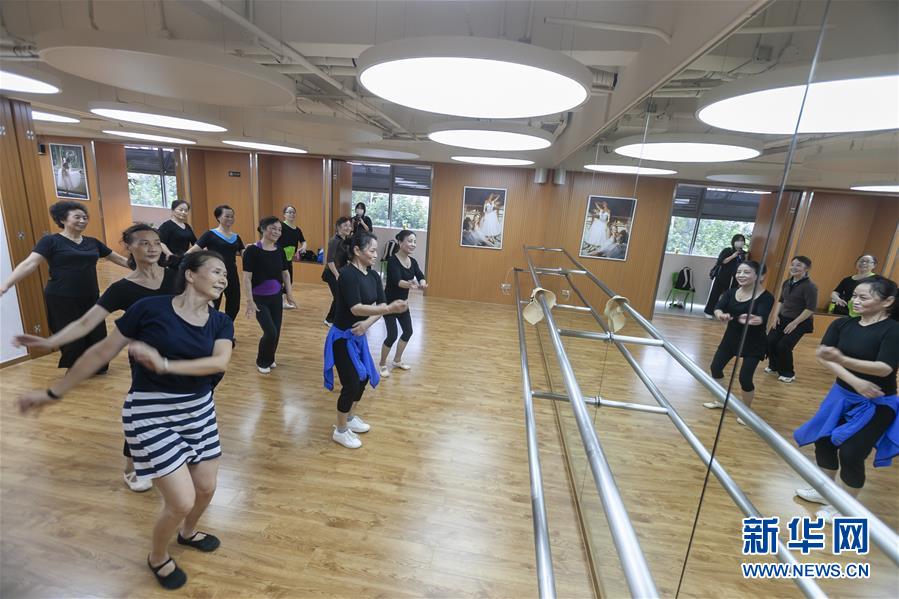 （新華全媒頭條·走向我們的小康生活·圖文互動(dòng)）（9）城市，讓人民生活更美好