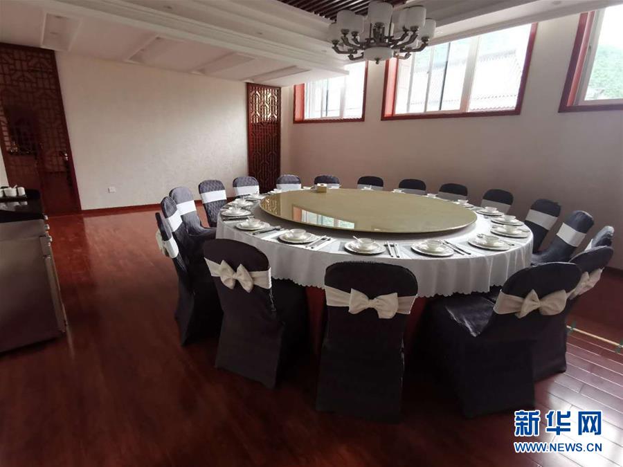 （新華視點(diǎn)·圖文互動(dòng)）（7）學(xué)校建漂亮點(diǎn)本無(wú)錯(cuò)，為何這所“豪華中學(xué)”讓人困惑？