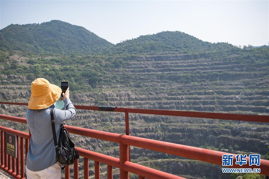 （走向我們的小康生活·圖文互動）（2）游客來了，小康近了——生態(tài)旅游引領(lǐng)湖北山區(qū)蝶變二三事