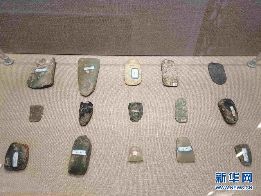 （文化視點(diǎn)·聽(tīng)文物講故事·圖文互動(dòng)）（3）豪橫！古人扛著玉斧在羅布泊打獵