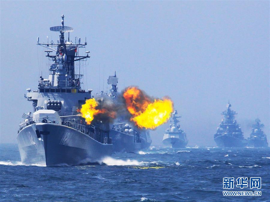 （新華全媒頭條·圖文互動）（8）沿著中國特色強軍之路闊步前進——黨中央、中央軍委領(lǐng)導(dǎo)推進國防和軍隊建設(shè)70年紀(jì)實