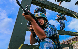 海軍陸戰(zhàn)隊特種障礙訓(xùn)練，敢來嗎？