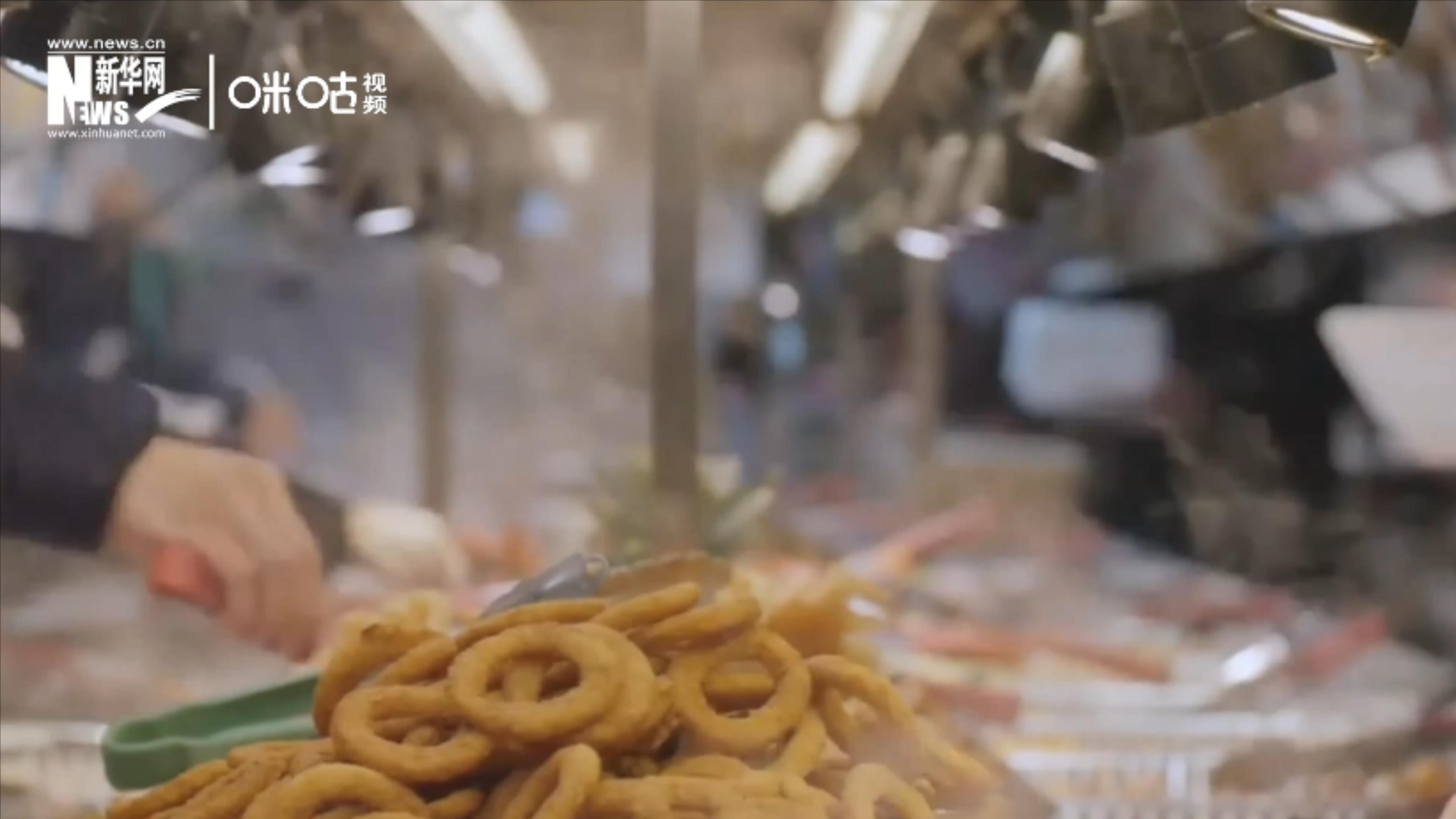 成噸的糧食遭到損失或浪費，同時也有很多人正在挨餓