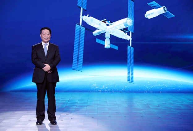 將要建造的空間站基本構(gòu)型有三個艙，構(gòu)成英文T字型