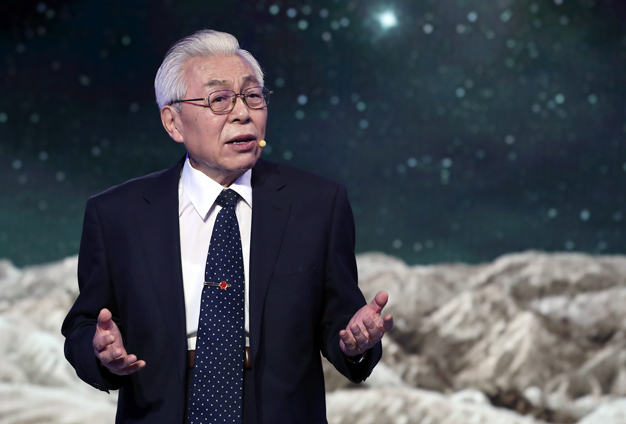 雖然已經(jīng)84歲了，但我還會加倍努力。