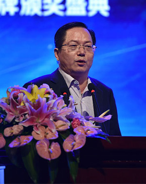 經(jīng)濟(jì)學(xué)家、中國(guó)人民銀行研究局研究員鄒平座