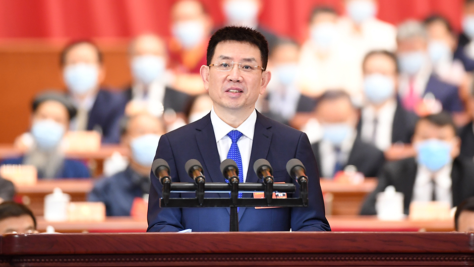 黃立委員代表全國工商聯作大會發(fā)言