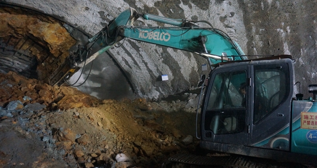 10.24公里！贛深高鐵&ldquo;第一長隧&rdquo;貫通！