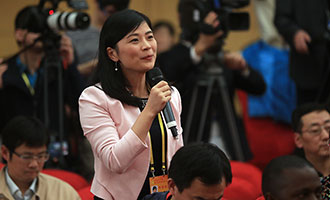 中評(píng)社、中評(píng)網(wǎng)記者提問