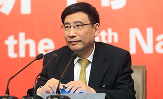 工業(yè)和信息化部黨組書(shū)記、部長(zhǎng)苗圩