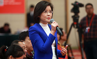 中央電視臺(tái)、中國(guó)國(guó)際電視臺(tái)記者提問(wèn)