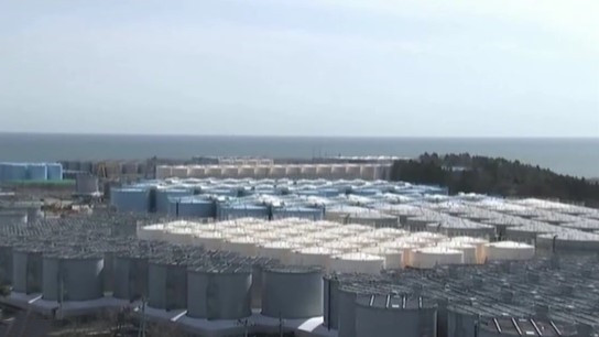 日本政府決定排福島核廢水入海：日本副首相語(yǔ)出驚人——核廢水能喝！