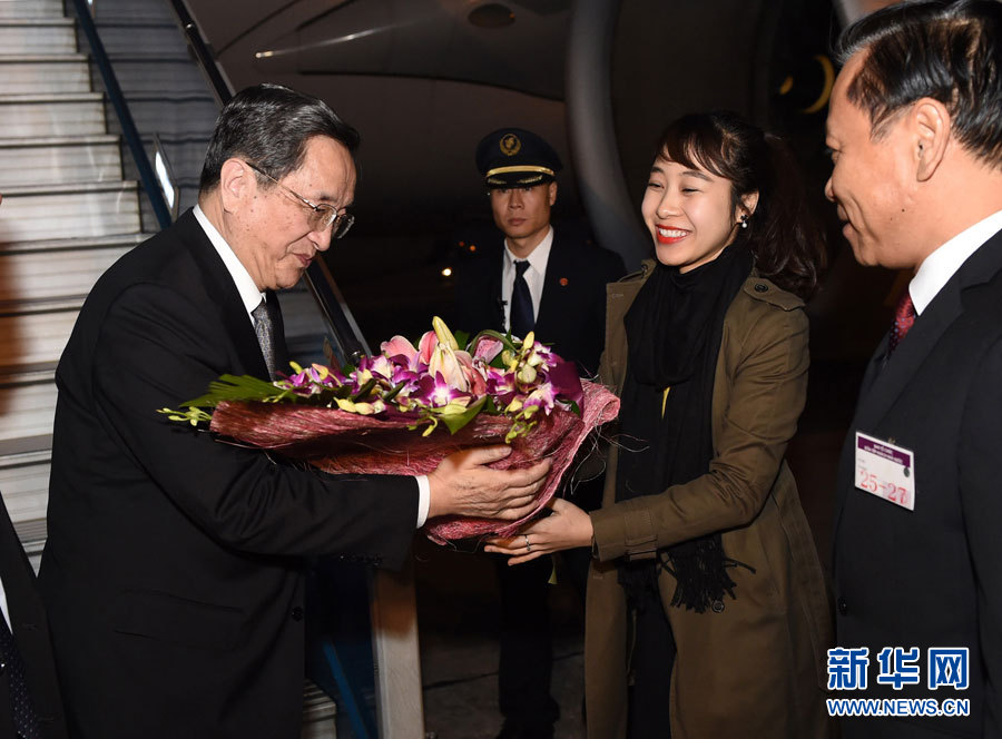 12月25日至27日，中共中央政治局常委、全國政協(xié)主席俞正聲對越南進行正式訪問。這是12月25日，俞正聲抵達河內，開始對越南進行正式訪問。 新華社記者馬占成攝