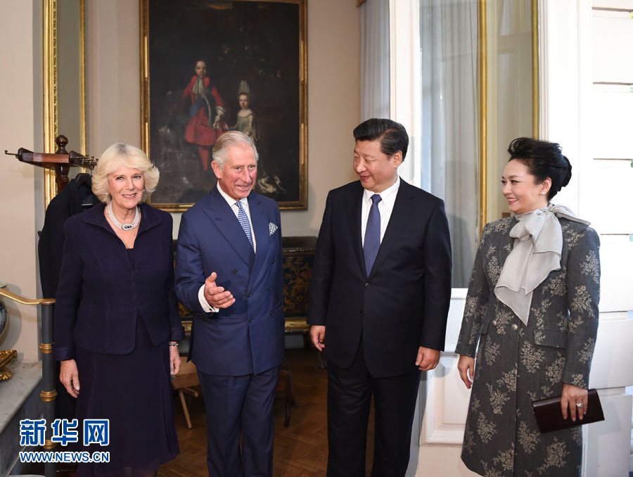 10月20日，國家主席習(xí)近平和夫人彭麗媛在倫敦會(huì)見英國查爾斯王儲(chǔ)夫婦。 新華社記者 謝環(huán)馳 攝