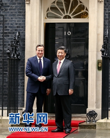 10月21日，國家主席習(xí)近平在倫敦唐寧街首相府同英國首相卡梅倫舉行會談。 新華社記者 鞠鵬 攝 