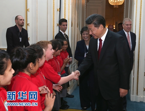 10月22日，國(guó)家主席習(xí)近平在倫敦出席全英孔子學(xué)院和孔子課堂年會(huì)開幕式。 新華社記者 龐興雷 攝 