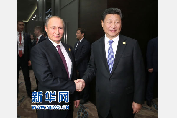 11月15日，國家主席習(xí)近平在土耳其安塔利亞會見俄羅斯總統(tǒng)普京。 新華社記者馬占成攝