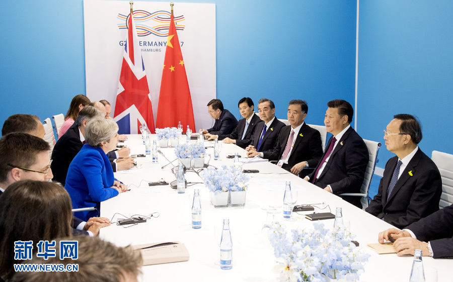 7月7日，國家主席習(xí)近平在漢堡會見英國首相特雷莎·梅。 新華社記者李學(xué)仁 攝
