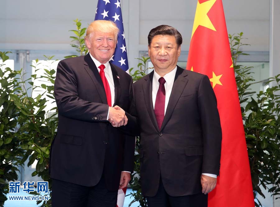 7月8日，國家主席習近平在二十國集團領(lǐng)導(dǎo)人漢堡峰會閉幕后會見美國總統(tǒng)特朗普，就中美關(guān)系及共同關(guān)心的重大國際和地區(qū)問題深入交換意見。新華社記者 姚大偉 攝